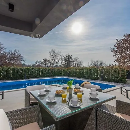Вилла Luxury Luce With Sauna And Whirpool *