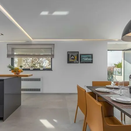 Luxury Luce With Sauna And Whirpool Вилла Пореч