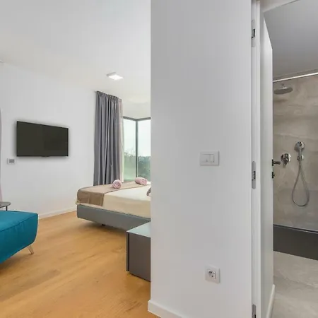 Luxury Luce With Sauna And Whirpool