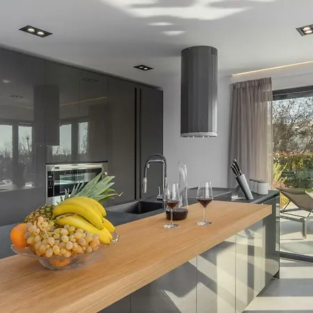 Luxury Luce With Sauna And Whirpool Вилла *