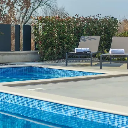 Luxury Luce With Sauna And Whirpool Villa
